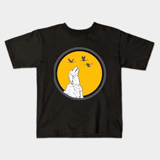 DOG LOOKING UP Kids T-Shirt